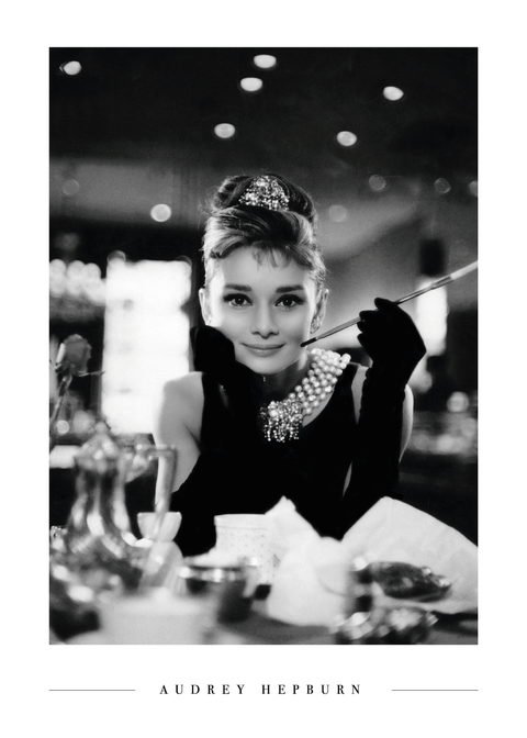 Audrey Hepburn at breakfast - Plakat